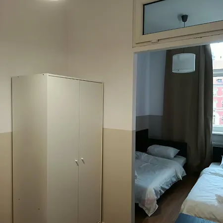 Mickiewicza 22 Hostel *