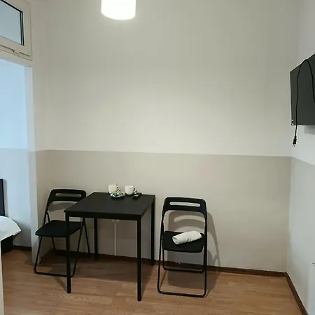 Mickiewicza 22 Hostel *