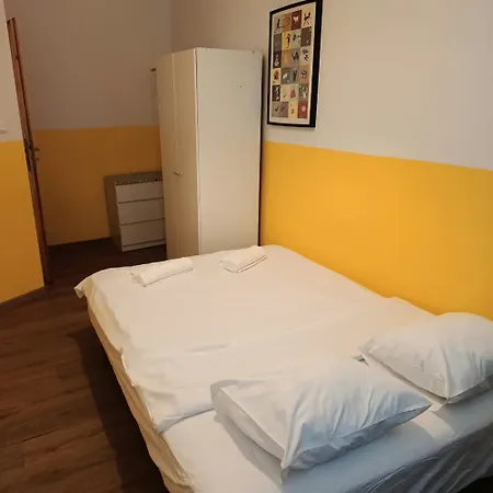 Mickiewicza 22 Hostel *